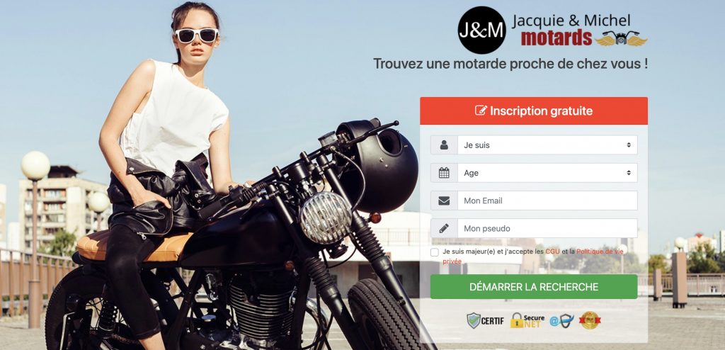 Femme motard sur sa moto à côté du logo JM Motard Rencontre